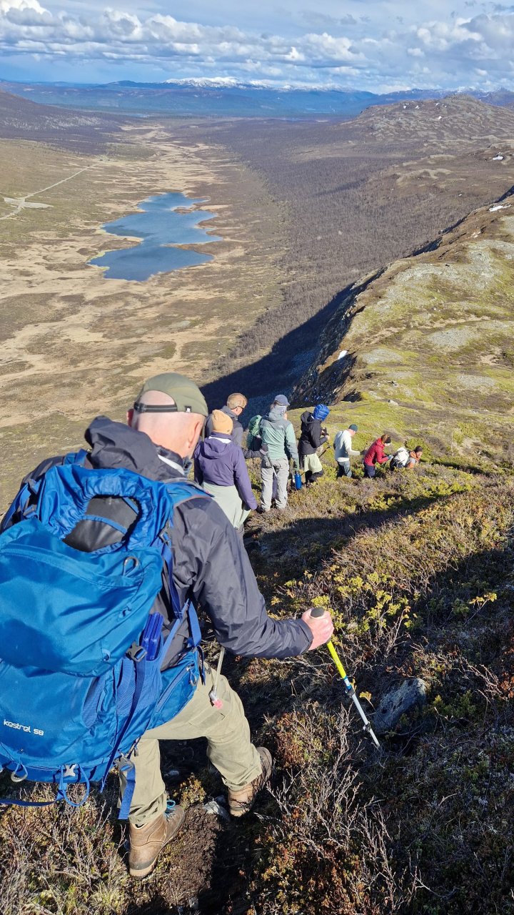 Über Gipfel und in Täler
