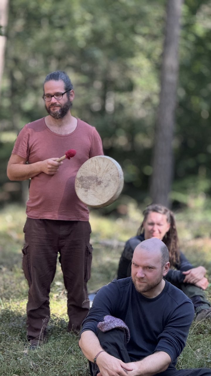 Trommelnbau und Rohhäute