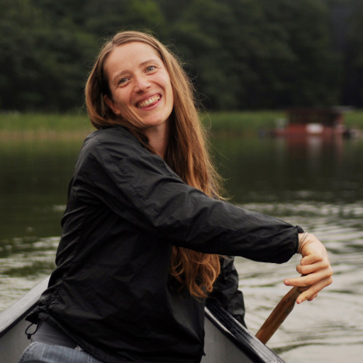 Picture of school team member Bettina Wagner