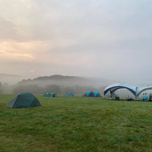 Vorschau Bild des Kurses Zeltcamp am Naturfreundehaus Rheinbach-Berg für Kinder und Eltern
